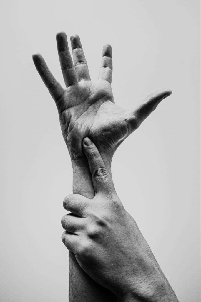An image representing a hand gesture of the American sign language